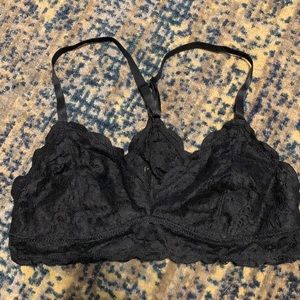 ✨Forever21 Racerback Lace Bralette✨